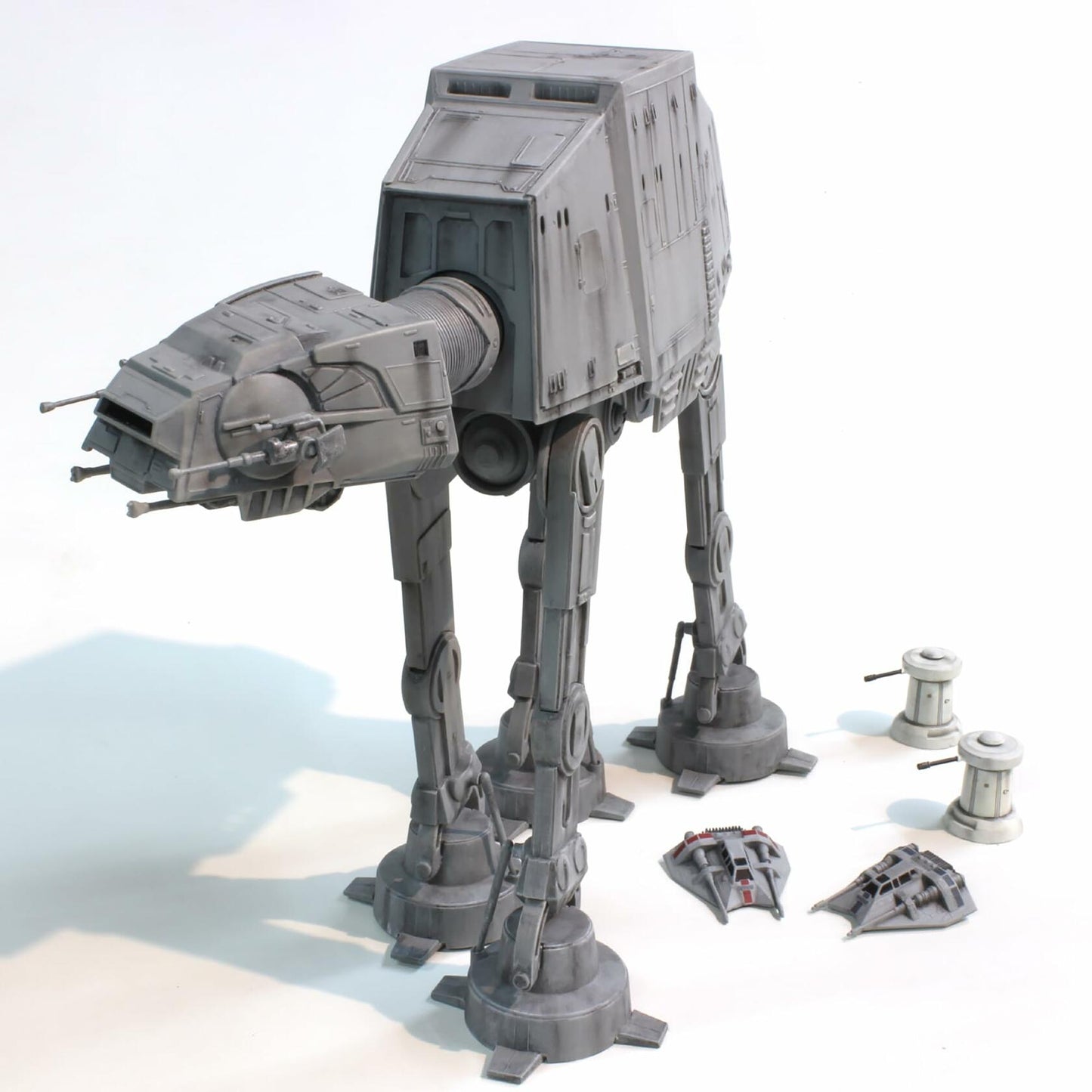MPC Star Wars: The Empire Strikes Back at-at 1:1000 Scale Model Kit
