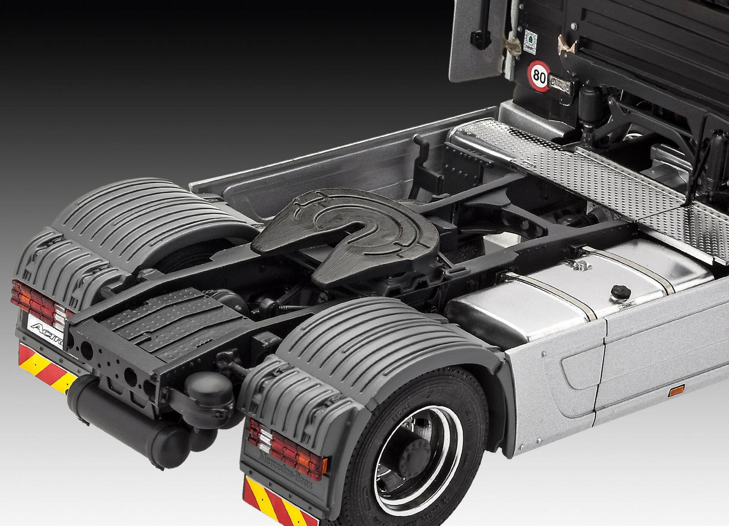 Revell Germany Mercedes-Benz Actros MP 3 Model Kit