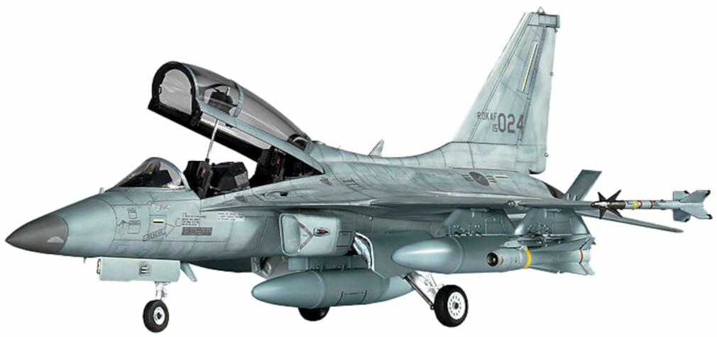 Academy 12366 1/48 Korea FA-50 Light Combat Bomber Plastic Model