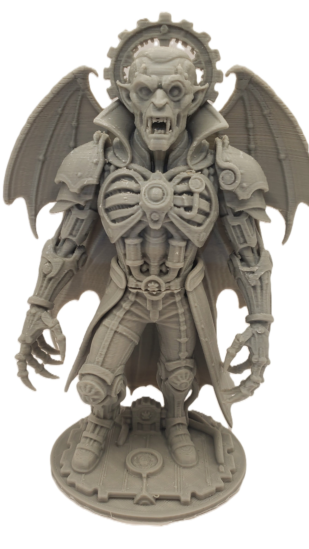 Sculpture imprimée en 3D d'un fan art steampunk de Dracula – Vampire gothique mécanique