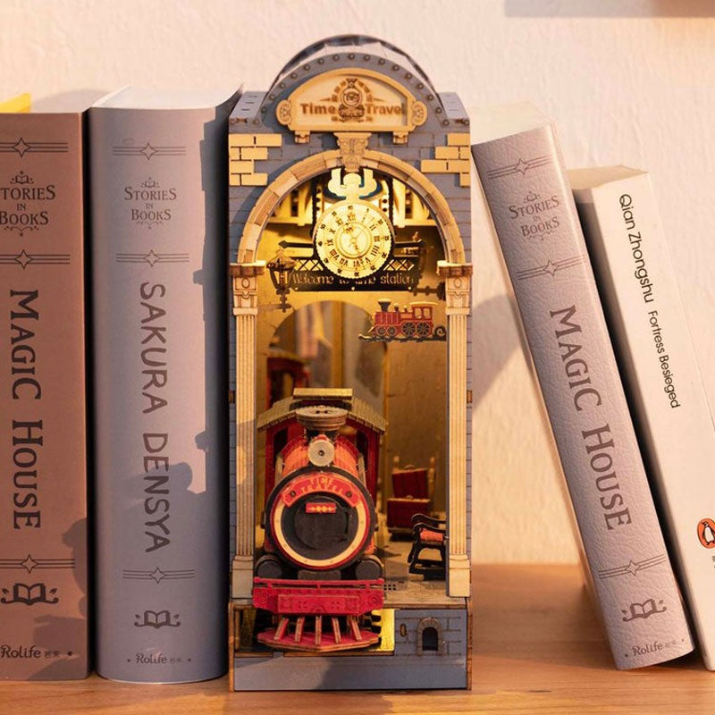 Robotime Rolife Book Nook