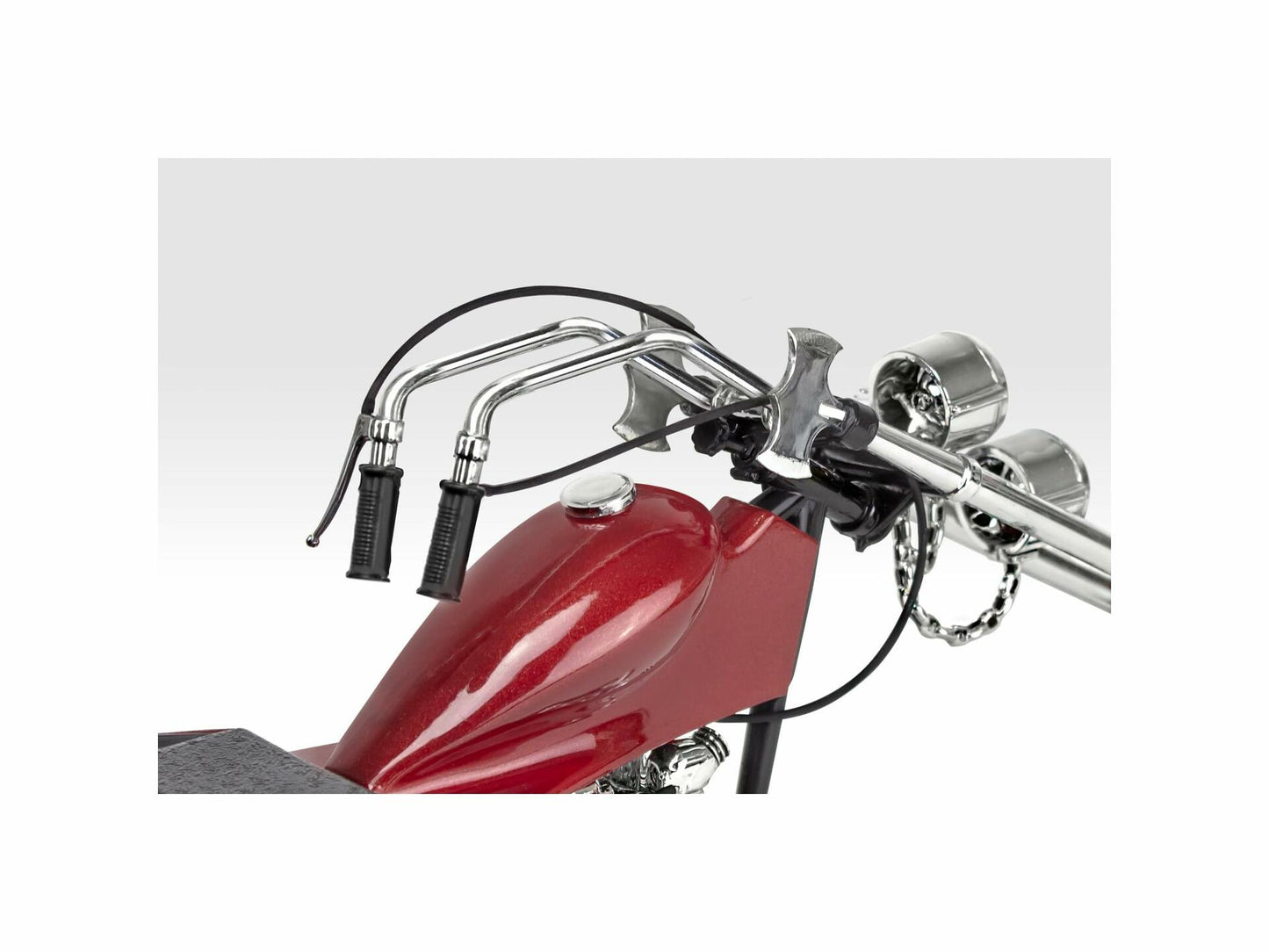 Revell 17325 Evil Iron Trike 1:8 Scale 153-Piece Skill Level 5 Model Motorcycle Bike Building Kit, White