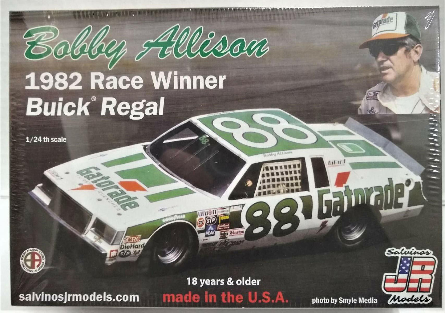 Salvinos Jr Models BAB1982D 1/24 Bobby Allison #88, Buick Regal, 1981 Nascar. Plastic Model kit